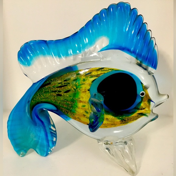 Hand Blown Art Glass Blue Green Yellow Saltwater Fish Paperweight Murano Style - Picture 1 of 11